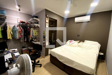 Quarto de casa para alugar com 2 quartos, 64m² em Vila Sarapui, Duque de Caxias