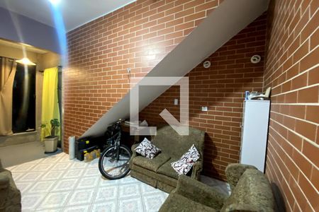 Sala de casa para alugar com 2 quartos, 64m² em Vila Sarapui, Duque de Caxias