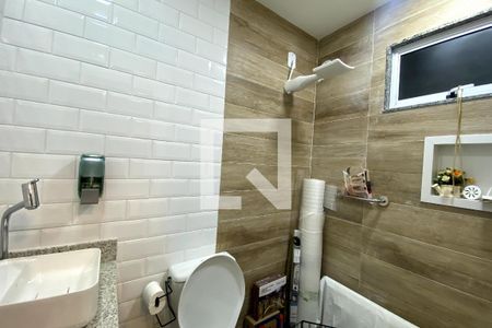 Casa para alugar com 64m², 2 quartos e sem vaga Casa para alugar com 64m², 2 quartos e sem vagaBanheiro