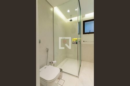 Apartamento à venda com 178m², 3 quartos e 3 vagasSuíte 3 - banheiro