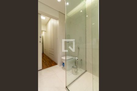 Apartamento à venda com 178m², 3 quartos e 3 vagasSuíte 3 - banheiro