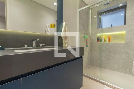 Apartamento à venda com 178m², 3 quartos e 3 vagasSuíte 1 - banheiro