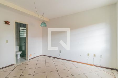 Sala de casa de condomínio à venda com 2 quartos, 120m² em Vila Nova, Porto Alegre