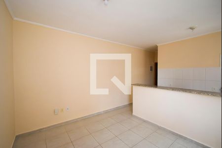 Sala de casa para alugar com 1 quarto, 50m² em Vila Nivi, São Paulo