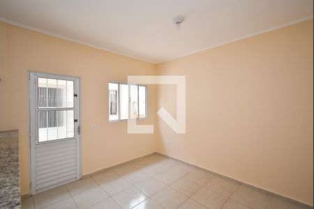 Sala de casa para alugar com 1 quarto, 50m² em Vila Nivi, São Paulo