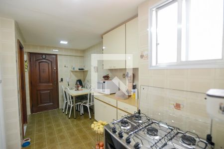 Apartamento à venda com 105m², 3 quartos e 2 vagasCozinha