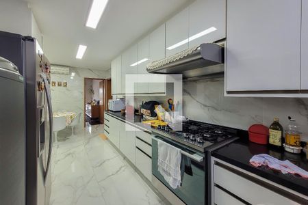 Apartamento à venda com 186m², 4 quartos e 3 vagasCozinha