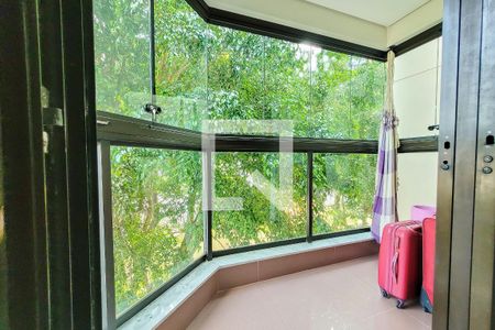 Apartamento à venda com 186m², 4 quartos e 3 vagasVaranda da Suíte 1