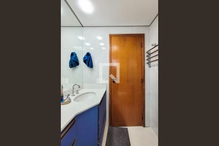 Apartamento à venda com 186m², 4 quartos e 3 vagasBanheiro Social