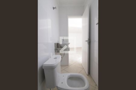 Casa à venda com 270m², 4 quartos e 5 vagasBanheiro de Serviço 2