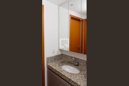 Lavabo de apartamento para alugar com 1 quarto, 42m² em Centro, Belo Horizonte