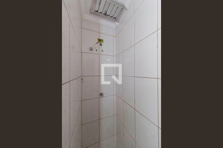 Casa à venda com 170m², 3 quartos e 2 vagasBanheiro