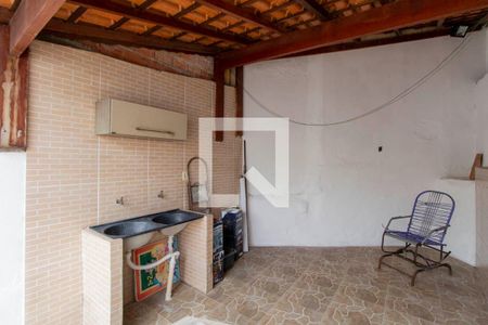 Casa à venda com 170m², 3 quartos e 2 vagasQuintal