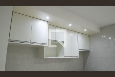 Cozinha de apartamento para alugar com 1 quarto, 36m² em Vila Granada, São Paulo