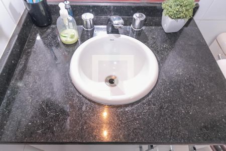 Apartamento à venda com 58m², 2 quartos e 2 vagas Apartamento à venda com 58m², 2 quartos e 2 vagasBanheiro da Suíte