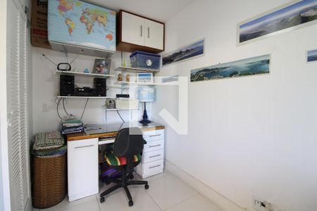 Apartamento à venda com 98m², 3 quartos e 2 vagasQuarto 1