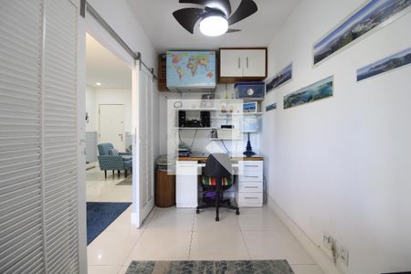 Apartamento à venda com 98m², 3 quartos e 2 vagasQuarto 1