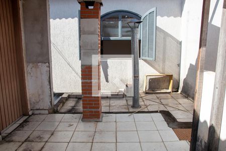 Casa à venda com 240m², 4 quartos e 2 vagasÁrea de Serviço 1