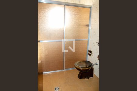 Casa à venda com 240m², 4 quartos e 2 vagasBanheiro 3