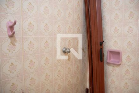 Casa à venda com 240m², 4 quartos e 2 vagasBanheiro 2