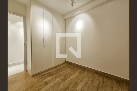Quarto de apartamento para alugar com 2 quartos, 66m² em Santo Amaro, São Paulo