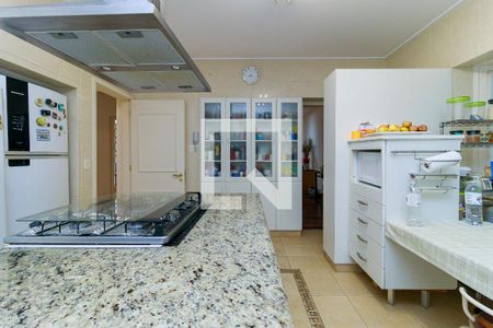 Casa de condomínio à venda com 547m², 4 quartos e 5 vagasCozinha