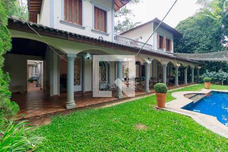 Casa de condomínio à venda com 547m², 4 quartos e 5 vagasPiscina