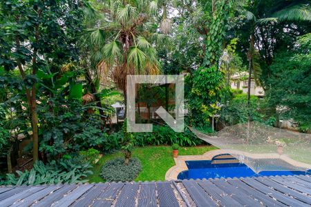 Casa de condomínio à venda com 547m², 4 quartos e 5 vagasSuíte principal - Vista