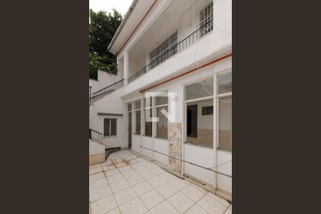 Casa à venda com 100m², 4 quartos e 1 vagaQuintal
