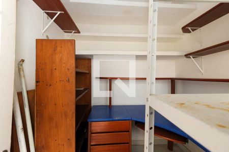 Casa à venda com 100m², 4 quartos e 1 vagaQuarto de Serviço