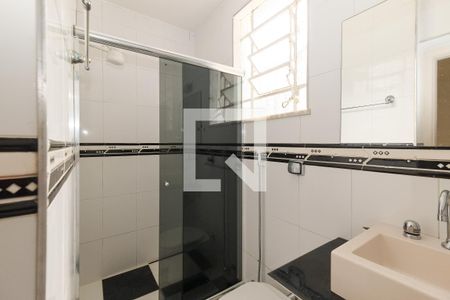 Casa à venda com 100m², 4 quartos e 1 vagaBanheiro Corredor