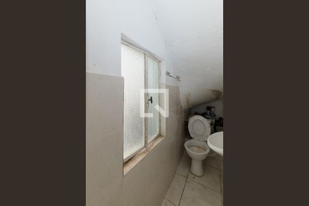 Casa à venda com 100m², 4 quartos e 1 vagaBanheiro de serviço