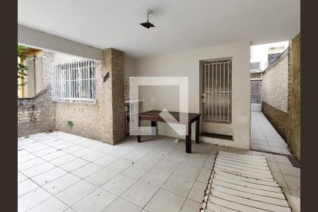 Casa à venda com 100m², 4 quartos e 1 vagaGaragem