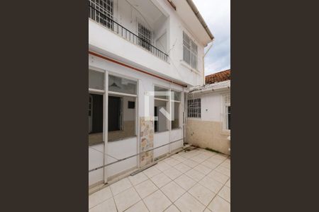 Casa à venda com 100m², 4 quartos e 1 vagaQuintal