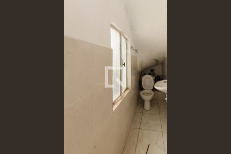 Casa à venda com 100m², 4 quartos e 1 vagaBanheiro de serviço