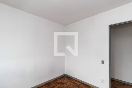 Quarto 2 de apartamento para alugar com 2 quartos, 61m² em Rubem Berta, Porto Alegre