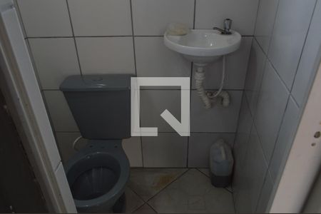 Casa de condomínio à venda com 70m², 2 quartos e 1 vagaBanheiro de serviço