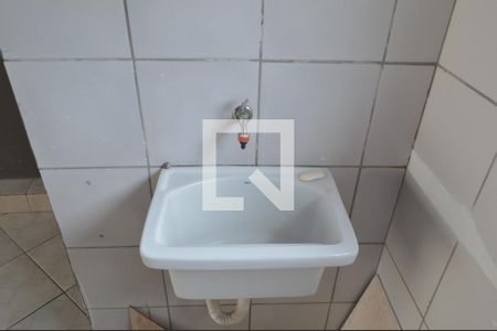 Casa de condomínio à venda com 70m², 2 quartos e 1 vagaÁrea de Serviço