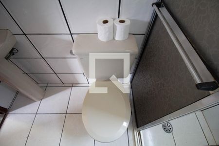 Banheiro de apartamento à venda com 2 quartos, 44m² em Conjunto Residencial José Bonifácio, São Paulo