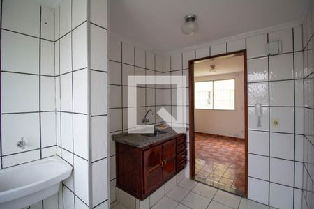 Cozinha de apartamento à venda com 2 quartos, 44m² em Conjunto Residencial José Bonifácio, São Paulo