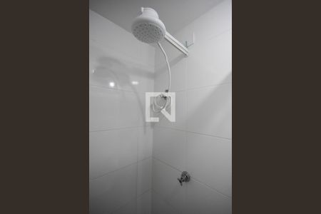 Apartamento à venda com 24m², 1 quarto e sem vagaChuveiro do banheiro da suíte 