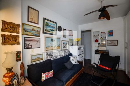 Apartamento à venda com 225m², 4 quartos e 2 vagas Apartamento à venda com 225m², 4 quartos e 2 vagasQuarto