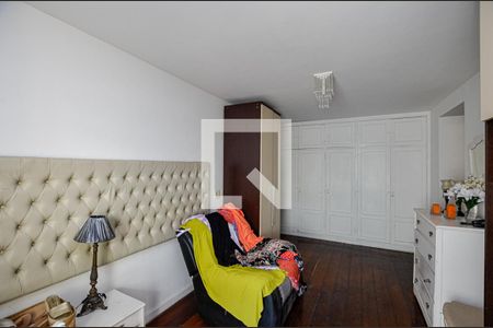 Apartamento à venda com 225m², 4 quartos e 2 vagas Apartamento à venda com 225m², 4 quartos e 2 vagasQuarto