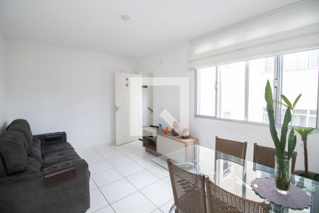 Apartamento para alugar com 45m², 2 quartos e 1 vaga Apartamento para alugar com 45m², 2 quartos e 1 vagaSala