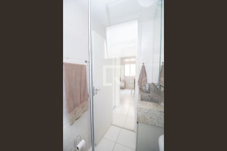 Apartamento para alugar com 45m², 2 quartos e 1 vaga Apartamento para alugar com 45m², 2 quartos e 1 vagaBanheiro Social