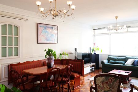 Sala de apartamento à venda com 3 quartos, 130m² em Higienópolis, São Paulo