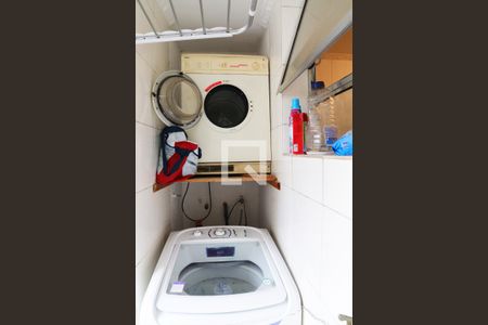 Apartamento à venda com 130m², 3 quartos e 1 vagaÁrea de Serviço