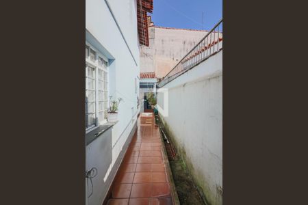 Casa à venda com 125m², 3 quartos e 3 vagas Casa à venda com 125m², 3 quartos e 3 vagasCorredor Lateral