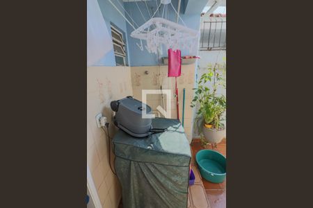 Casa à venda com 125m², 3 quartos e 3 vagas Casa à venda com 125m², 3 quartos e 3 vagasLavanderia