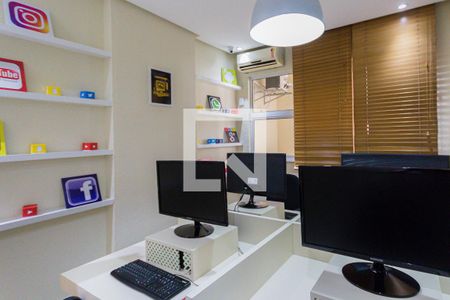 Apartamento à venda com 75m², 2 quartos e 1 vaga Apartamento à venda com 75m², 2 quartos e 1 vagaHome Office